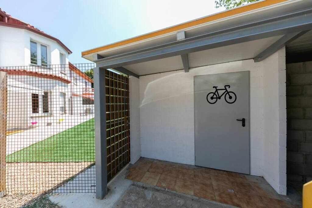 Newly Renovated Room W Pool & Bikeparking Girona Dış mekan fotoğraf