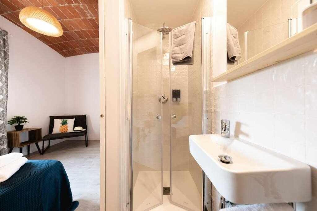 Newly Renovated Room W Pool & Bikeparking Girona Oda fotoğraf