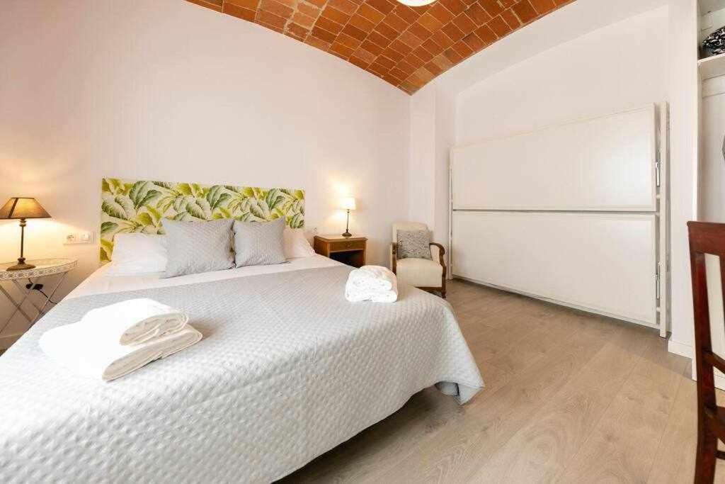 Newly Renovated Room W Pool & Bikeparking Girona Oda fotoğraf