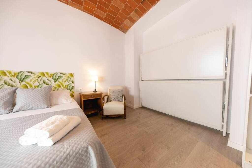 Newly Renovated Room W Pool & Bikeparking Girona Oda fotoğraf